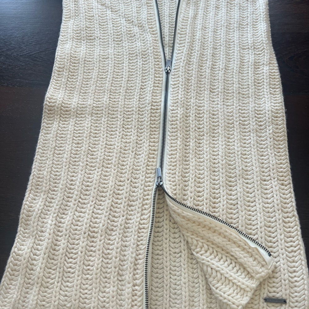 BCBGMaxAzria Ivory Knit Vest with Zipper